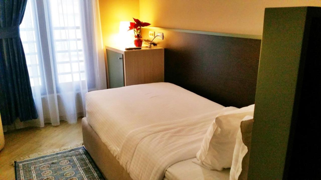 Capital Tirana Hotel Bruci 외부 사진