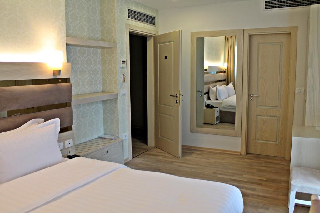 Capital Tirana Hotel Bruci 외부 사진